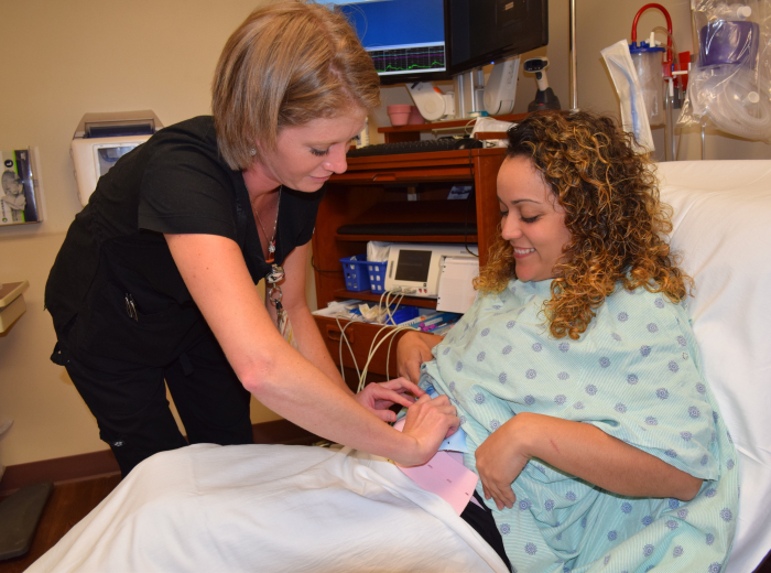 Fetal ECG during labor offers no advantage over conventional heart rate monitoring
